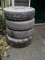 gebruikte 255x85x16 plus binnenbanden