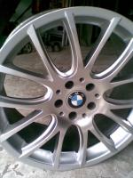 BMW 20 inch velgen in zeer goede staat.