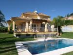 Luxe villa te koop in Elviria, Marbella Oost.