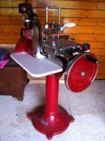 Oude berkel snijmachine met handwiel