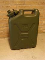 kunststof water jerrycans