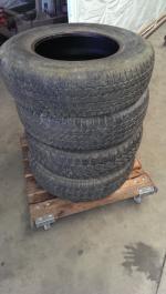 set banden 215/80/16