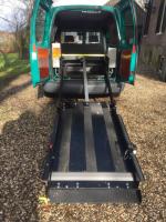 VW Caddy diesel met lift scootmobiel/rolstoel