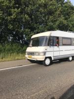 Camper te huur voor 4 slaapplaatsen Warm/koudwater