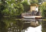 Uitgebouwde hoekwoning aan het water! 